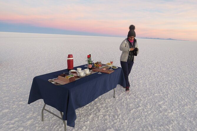 4-days-uyuni-salt-flats-with-english-guide-by-bus-from-la-paz