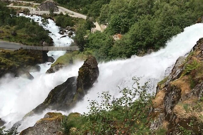 4-hour-briksdal-glacier-tour-in-briksdalsbreen-oldedalen