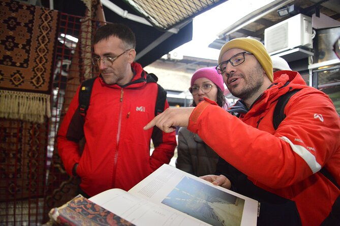 4-hour-sightseeing-walking-tour-with-food-tastings-and-craft-experience