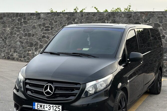 4-hours-private-sightseeing-tour-in-santorini