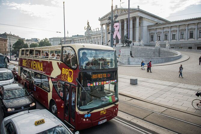 48-hour-hop-on-hop-off-with-guided-walking-tour-and-river-cruise