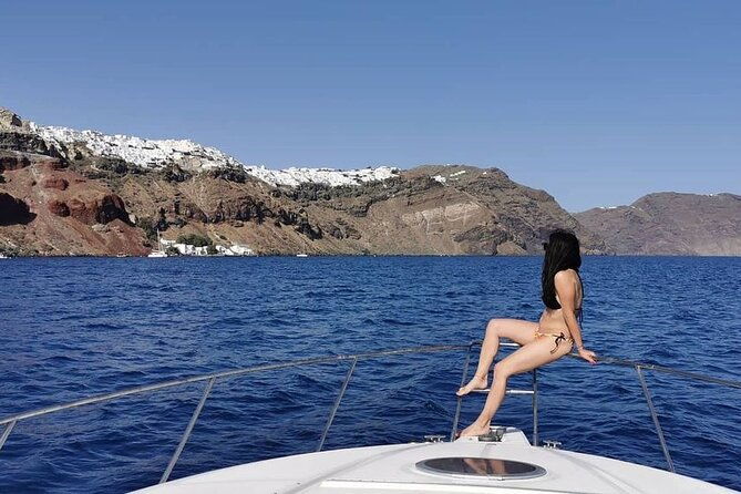 5-hours-santorini-private-luxury-cruise-with-bbq-and-drinks
