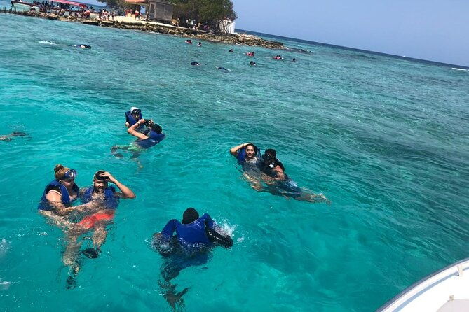 5-islands-tour-cholon-the-party-island-and-snorkeling