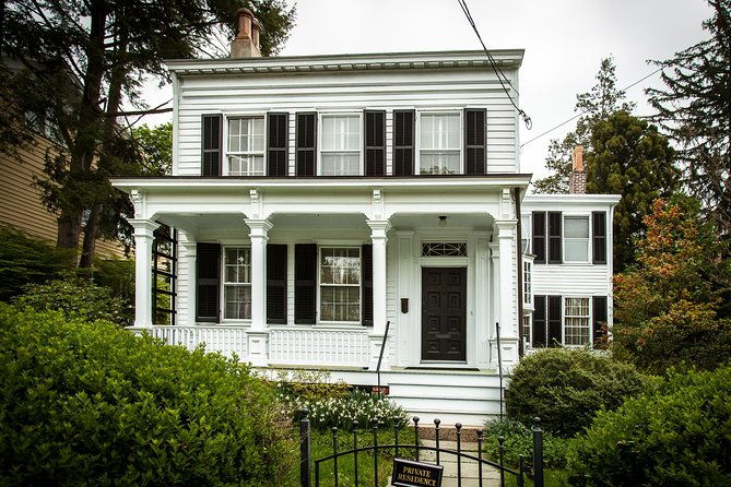 5-star-shameless-name-dropping-walking-tour-of-campus-einsteins-neighborhood