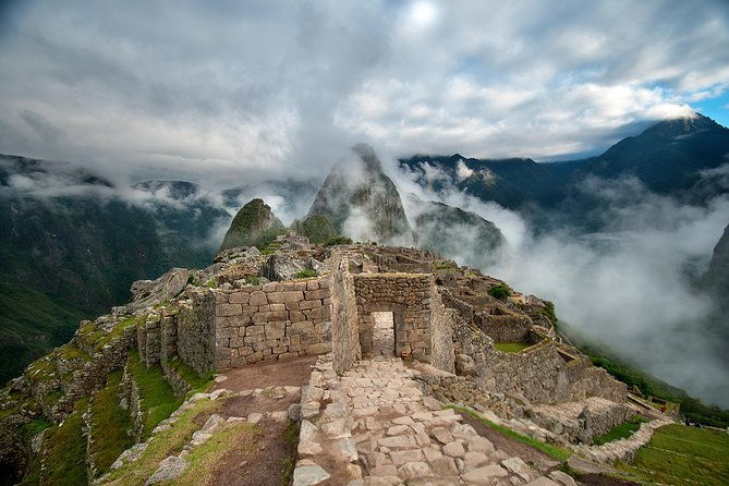 7-days-lima-ica-cusco-machupicchu-with-local-flights