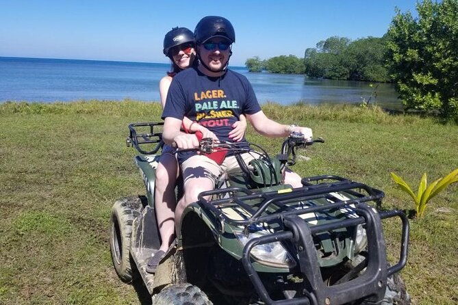 adventures-of-roatan-atv-pineapple-beach-break