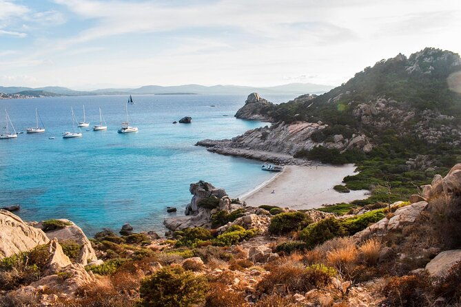 afternoon-excursion-1500-1900-by-rubber-boat-in-the-archipelago-of-la-maddalena-3
