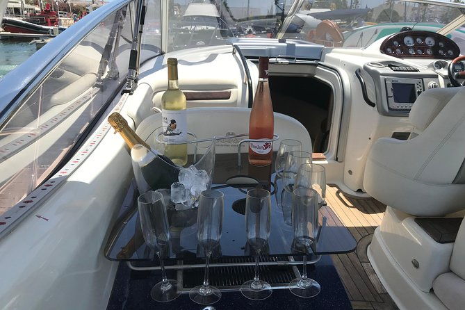 afternoon-yacht-charter-in-lagos-with-drinks-tapas-paddle-boards-and-kayak