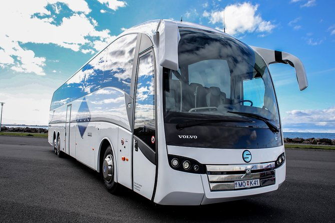 airport-express-shared-departure-transfer-from-reykjavik-city-to-keflavik-airport