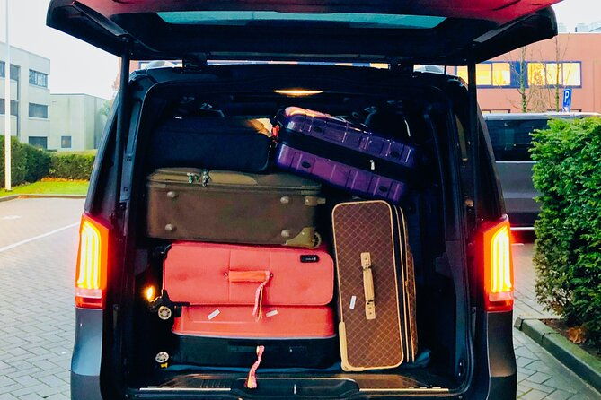 airport-private-transfer-schiphol-airport-%e2%86%94-amsterdam-city