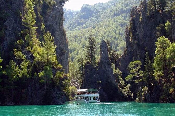 alanya-green-canyon-boat-trip-with-lunch-unlimited-soft-drinks