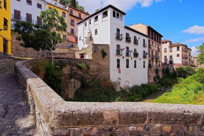 alhambra-generalife-albaicin-sacromonte-skip-the-line-private-tour
