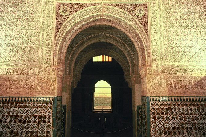 alhambra-night-visit-to-nasrid-palaces-2