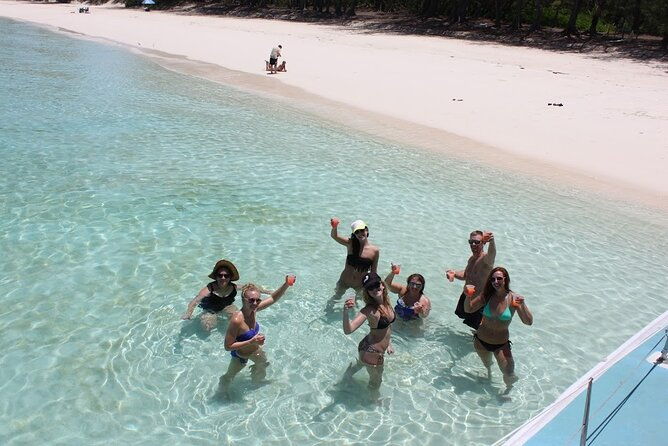 all-inclusive-sailing-and-snorkeling-half-day-trip-in-bahamas