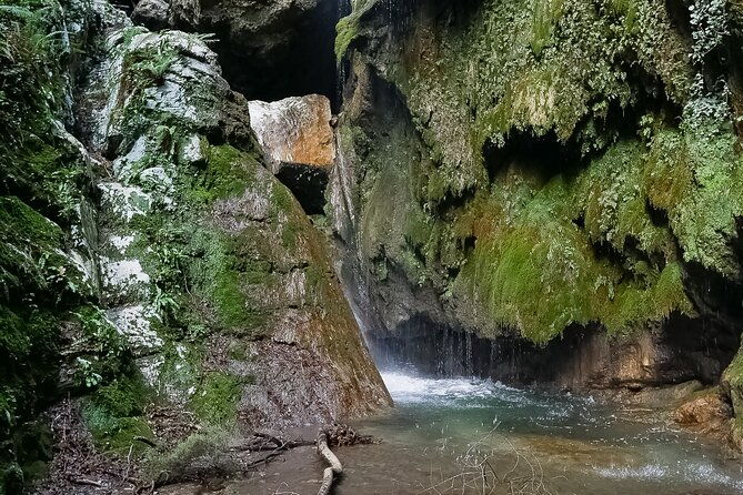 amalfi-hiking-in-ferriere-valley-nature-reserve-private-tour