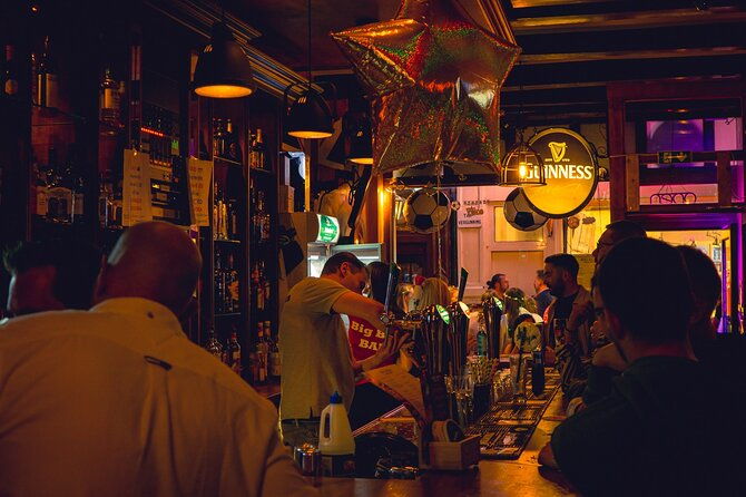 amsterdam-private-pub-crawl-in-the-city-center