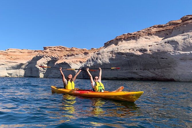antelope-canyon-lake-powell-guided-kayaking-and-hike-tour-2