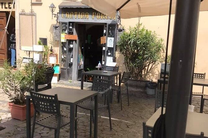 aperitif-in-front-of-the-duomo-and-orvieto-underground-caves-tour
