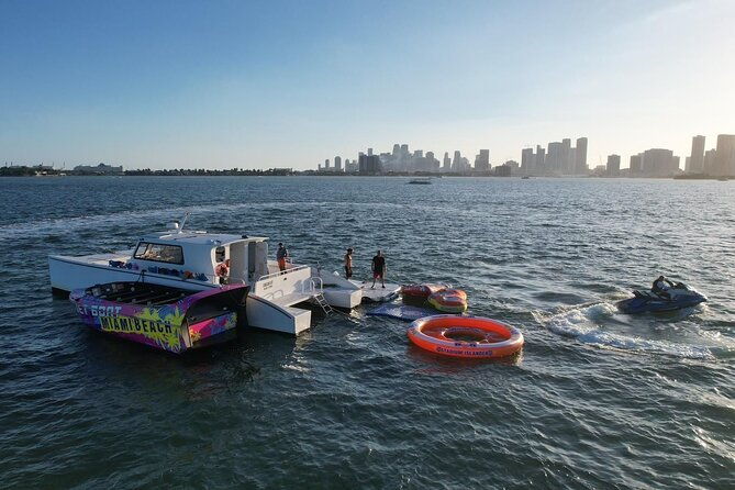 aquatic-adventure-boat-tour-with-jetskis-tubing-and-open-bar