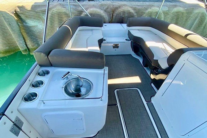 aruba-element-private-boat-charter-after-lounge