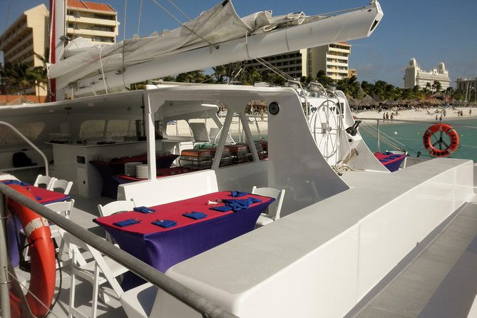 aruba-sunset-sail-dinner-cruise-with-open-bar-by-catamaran