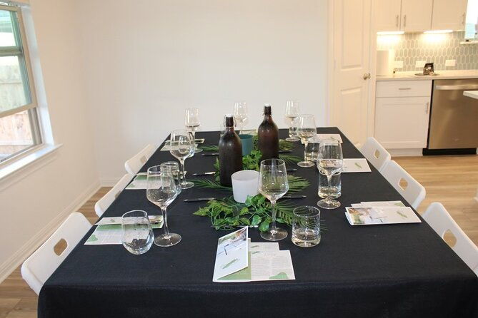 at-home-private-wine-or-na-wine-tasting-experience-in-austin