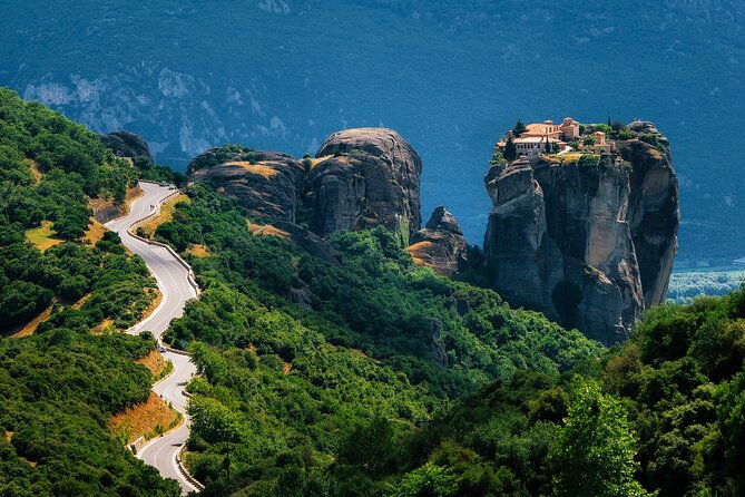athens-2-day-trip-to-meteora-with-guided-tours-and-hotel