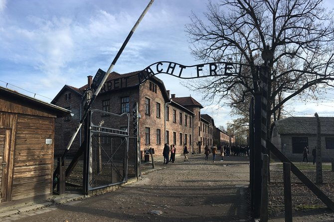 auschwitz-birkenau-day-tour-from-wroclaw