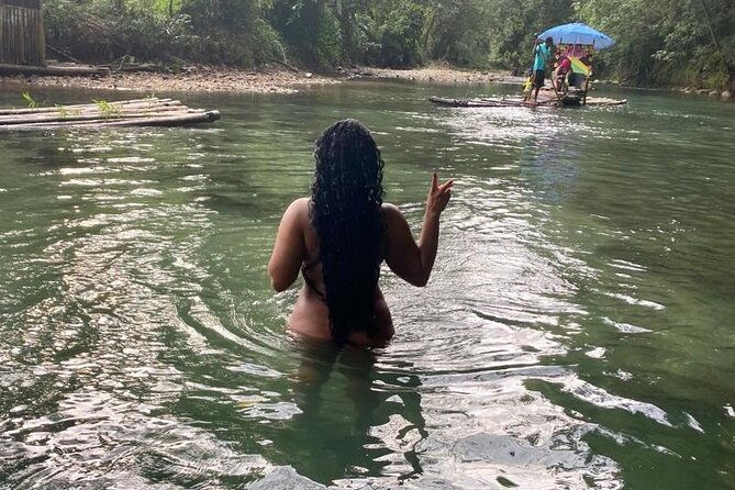 bamboo-river-rafting-limestone-massage-shopping-in-montego-bay
