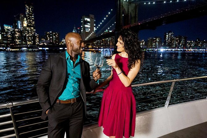 bateaux-new-york-dinner-cruise