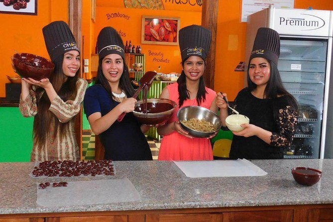 bean-to-bar-chocolate-workshop-in-chocomuseo-antigua