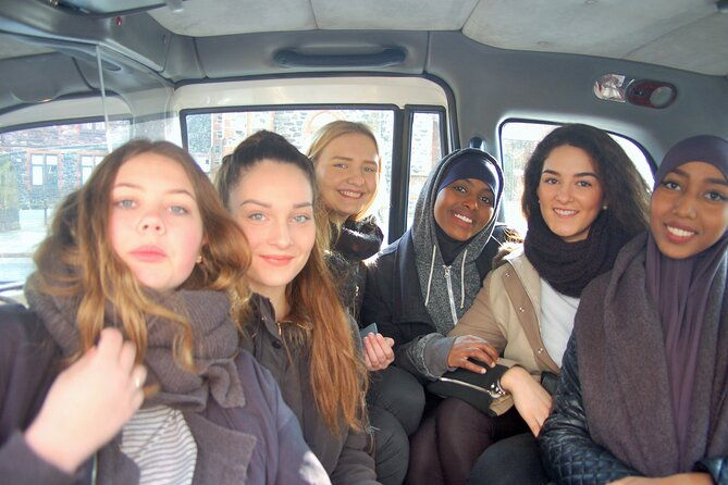 belfast-black-cab-taxi-2hr-private-tour-with-original-guides