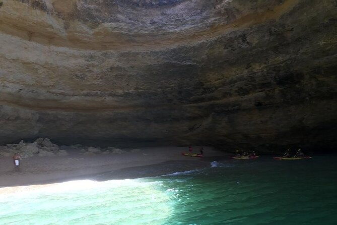 benagil-private-tour-with-captain-algarve-cave-captain