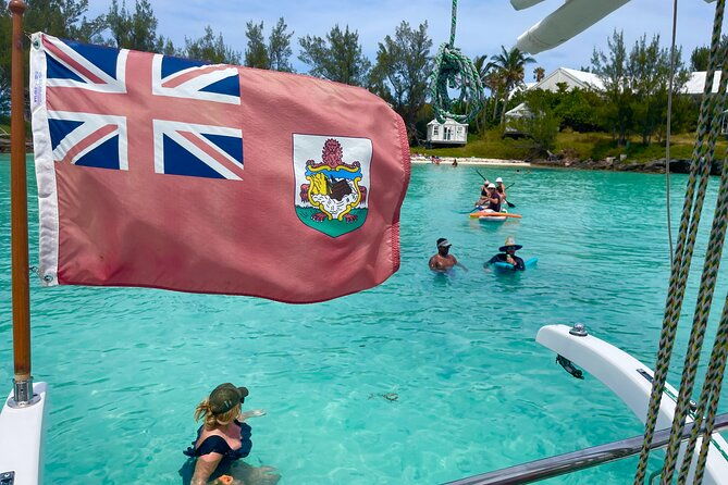 bermuda-private-catamaransnorkeling-shipwrecks-cliff-jumping