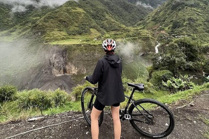 bicycle-rental-for-pailon-del-diablo-waterfall