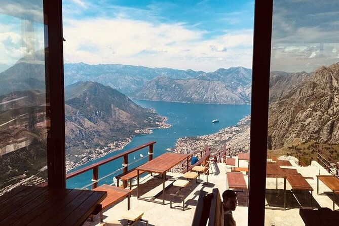 bike-tour-panoramic-downhill-from-njegusi-and-kotor-serpentines-2