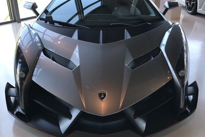 blackredlambo-museumferrari-factoryferrari-museumlunchprivate-transport