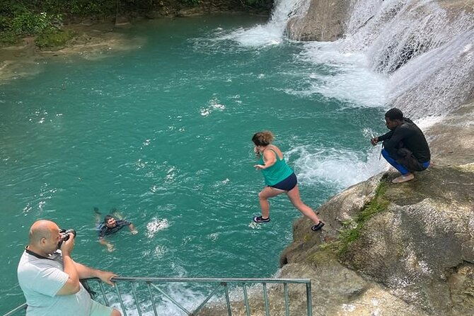 blue-hole-and-sightseeing-tour-from-ocho-rios-jamaica