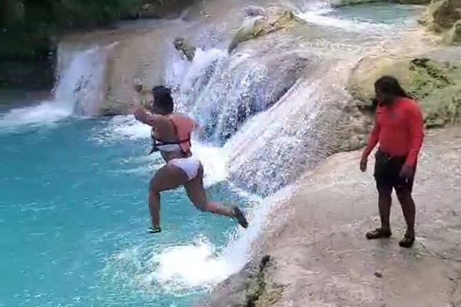 blue-hole-dunns-river-and-secret-falls-day-tour-with-lunch