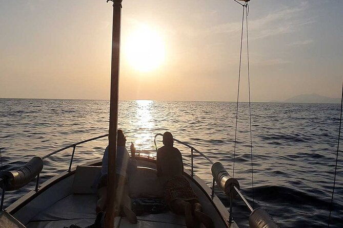 boat-tour-of-capri-tour-classes-2-hours-2