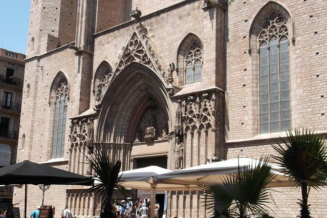 boqueria-st-caterina-markets-with-food-tapas-small-group-tour-2