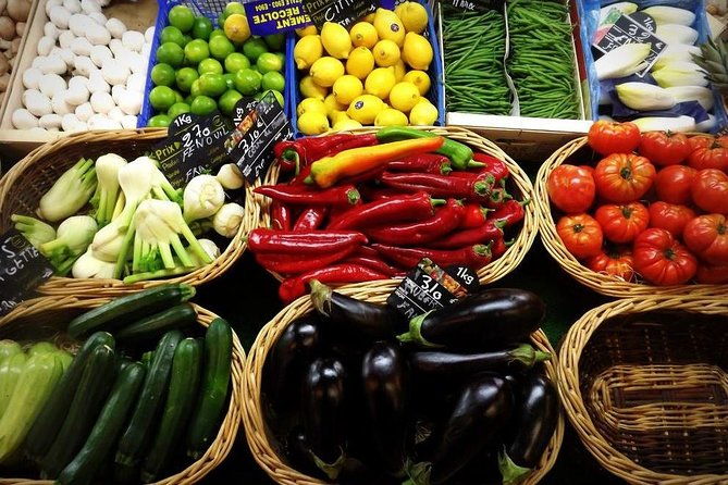 bordeaux-old-town-market-local-food-with-wine-tastings-tour
