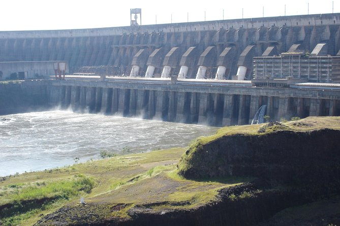 brazilian-side-of-iguassu-falls-and-itaipu-dam-full-day-sightseeing-tour-from-puerto-iguazu