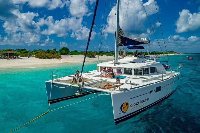 brunch-snorkel-catamaran-tour
