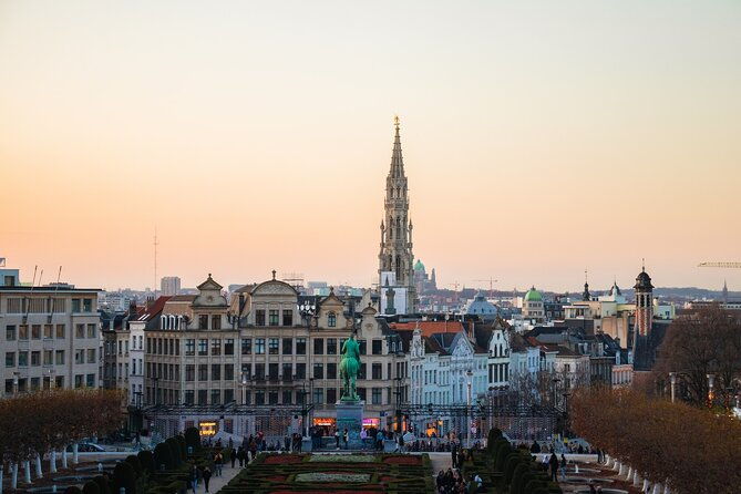 brussels-highlights-walking-and-bus-tour-w-waffle-2