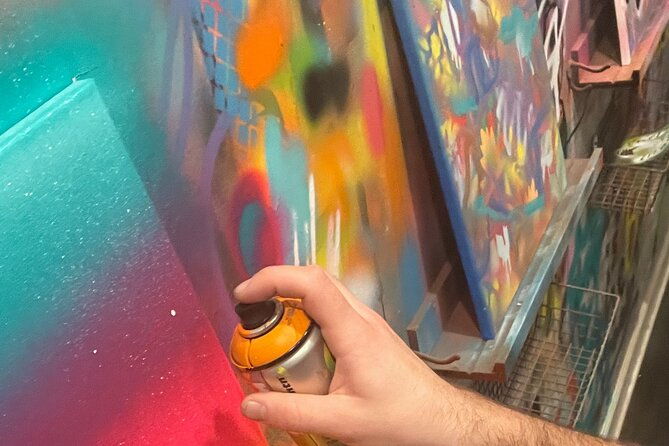 byob-spray-paint-and-sip-workshop-in-atlanta