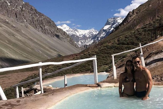 cajon-del-maipo-region-hot-springs-termas-de-colina