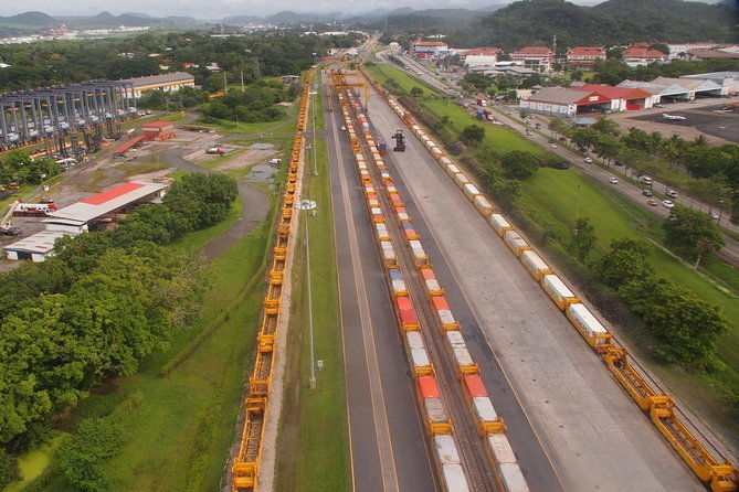 canal-of-panama-by-helicopter