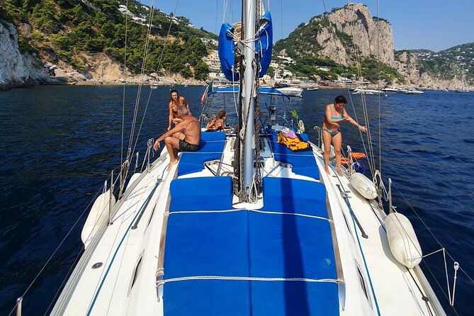 capri-amalfi-positano-all-inclusive-3-days-on-a-sailing-boat-2