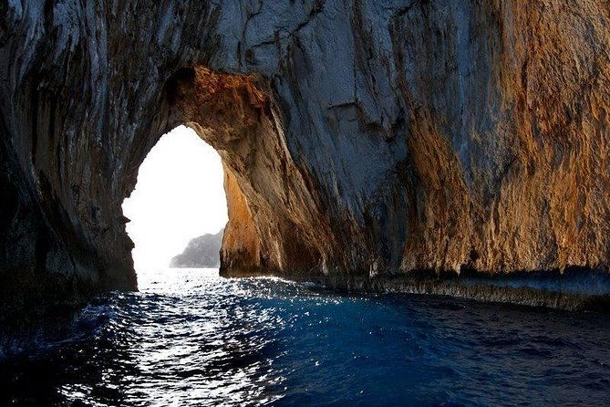 capri-boat-tour-priority-tickets-blue-grotto-optional